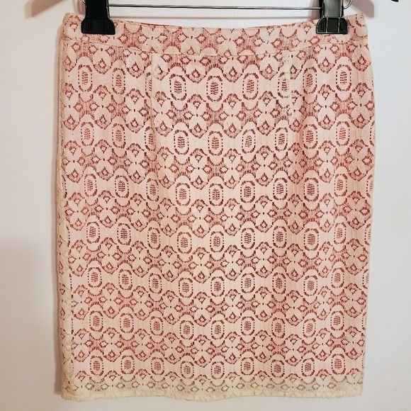 Willi Smith Beige Geometric Lace Pencil Skirt Size 2 - Picture 3 of 12